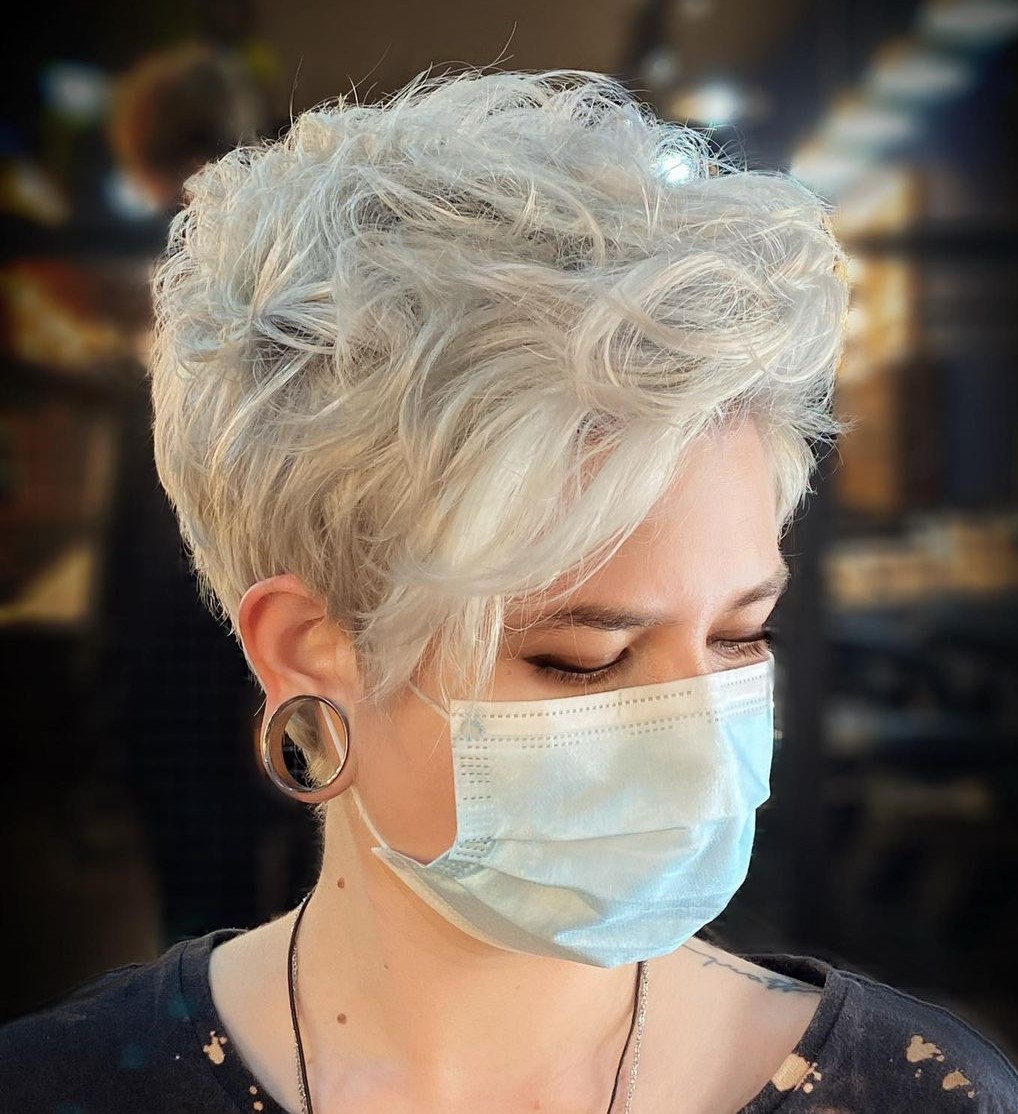 Gray Wavy Layered Pixie